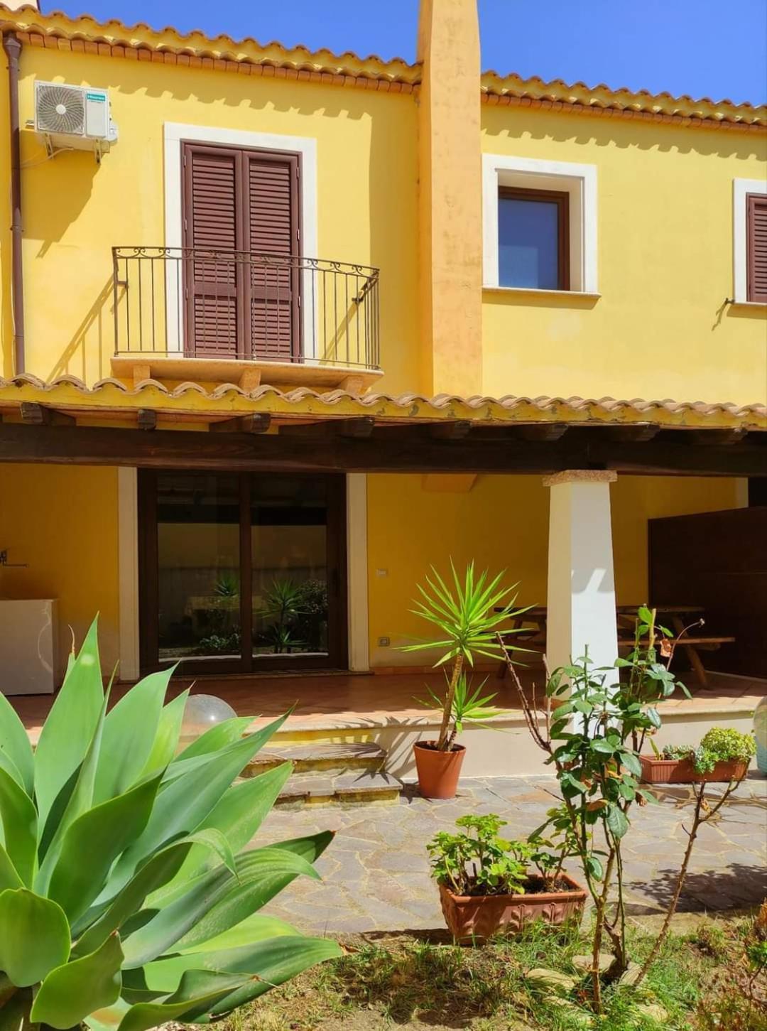 Casa Il Cortile Fiorito Daire Tortolì Dış mekan fotoğraf