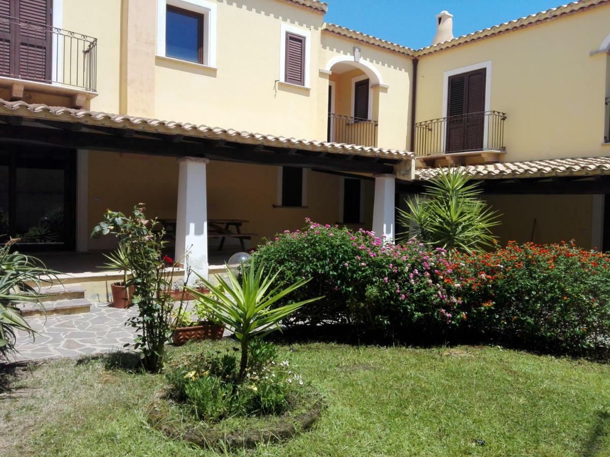 Casa Il Cortile Fiorito Daire Tortolì Dış mekan fotoğraf
